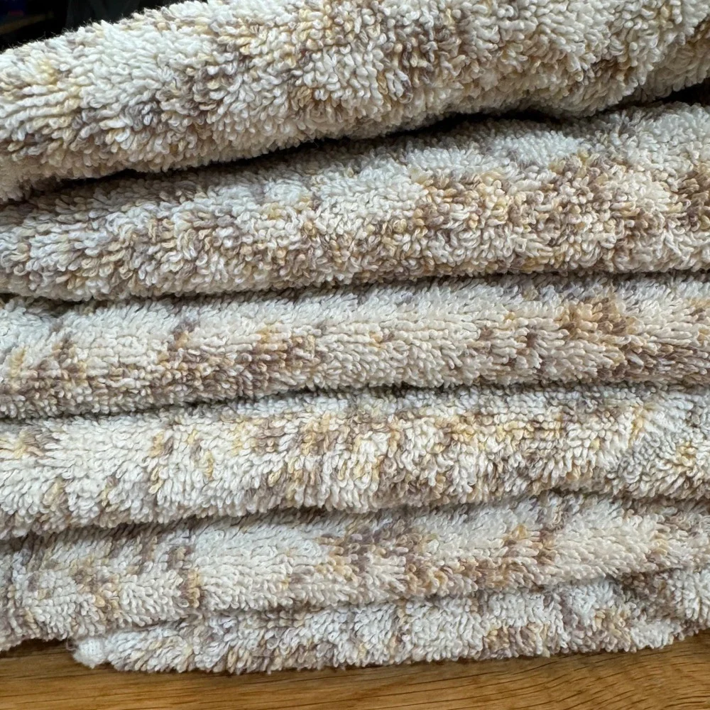 Vintage Giraffe Safari Bath Towels Set of 2 Blue‎ Beige Cotton Jacquard Border